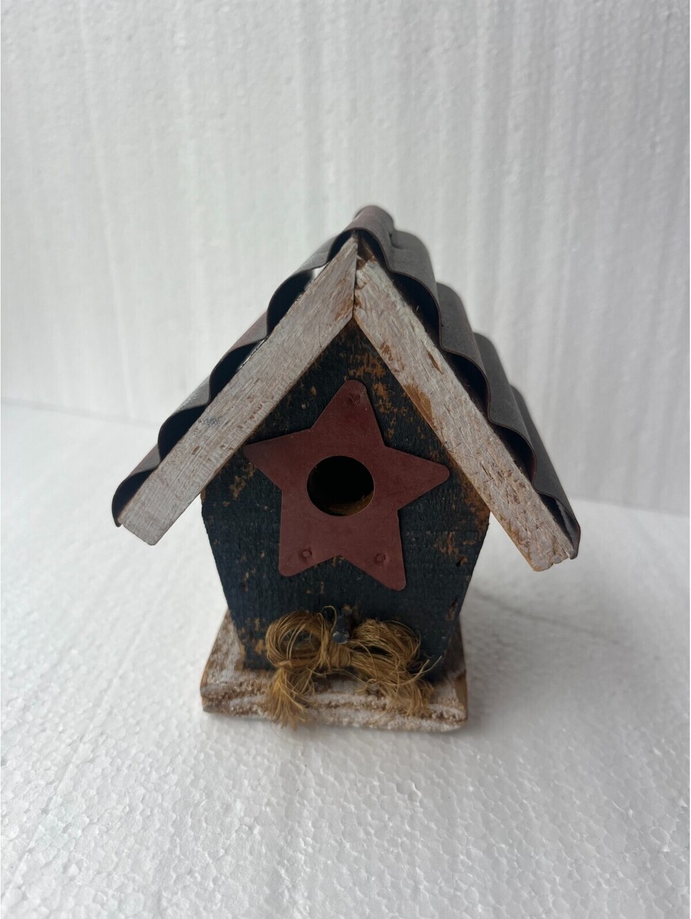 Small Decorative Wooden Birdhouse Rustic Primitive Americana Star Metal Roof 5โ